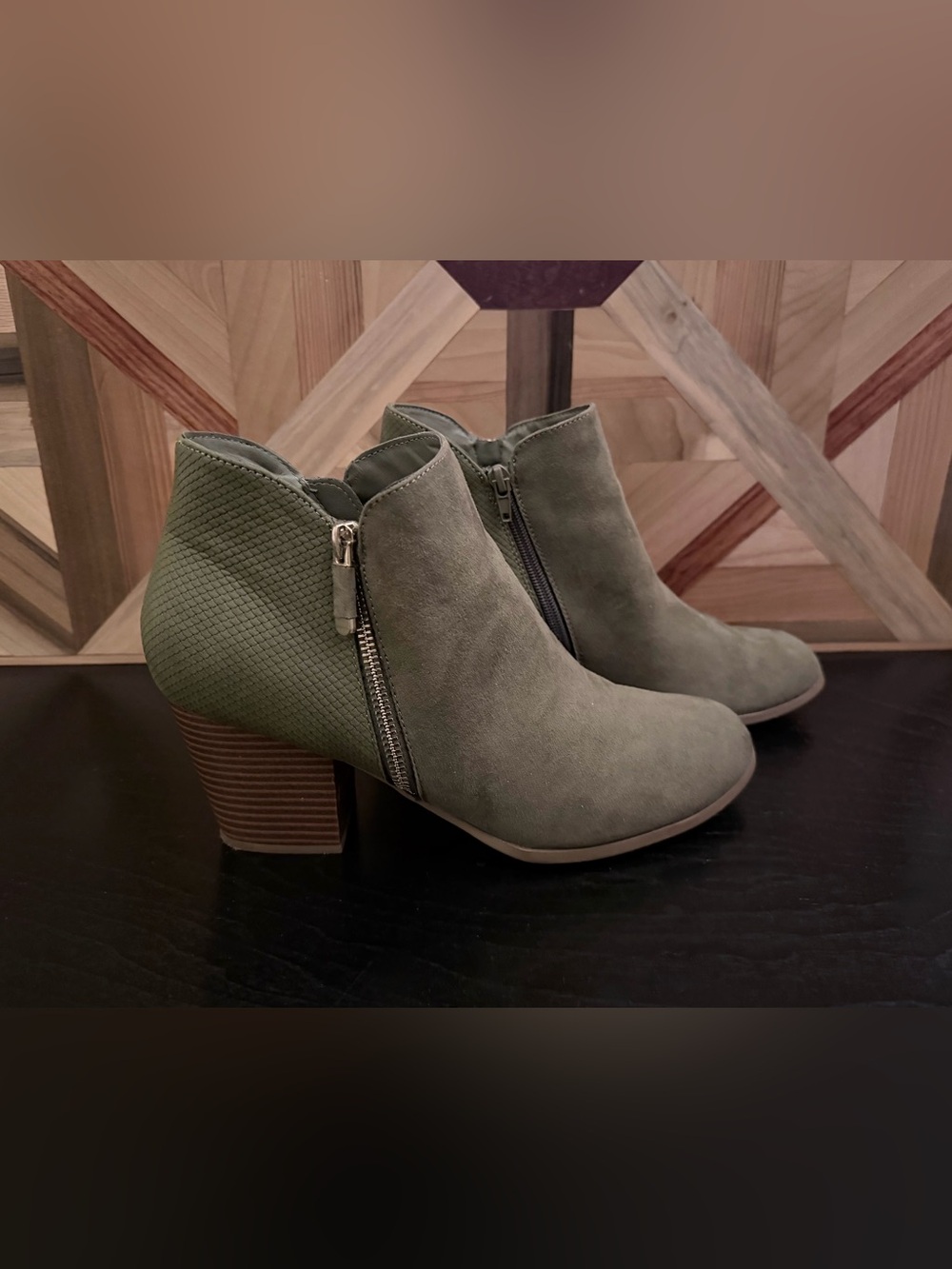 Style & Co. Olive Green Suede Masinraaf Booties with Side Zipper size 10 M